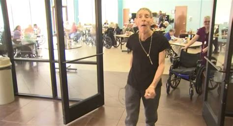 wheelchair bound patient with parkinson s walks for first time in years wsvn 7news miami