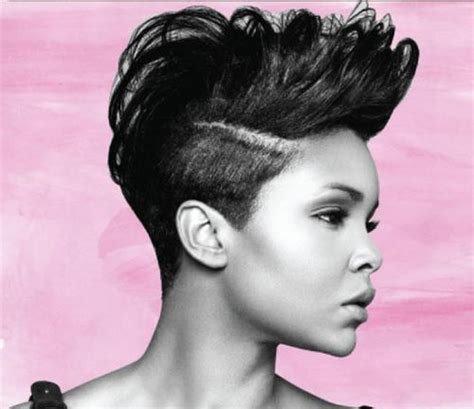 20 Collection Of African American Short Haircuts For Round Faces