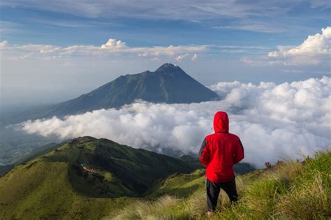 Jalur Pendakian Gunung Merbabu Via Suwanting Dan Wekas Dibuka Lagi Juni Where Your Journey
