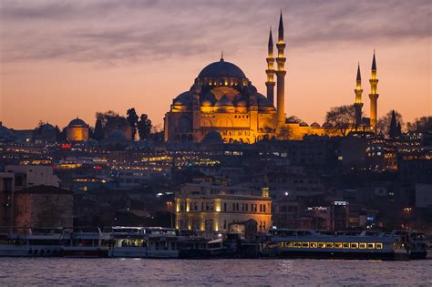 Istanbul At Night From Across The Golden Horn 2000x1333 Oc R