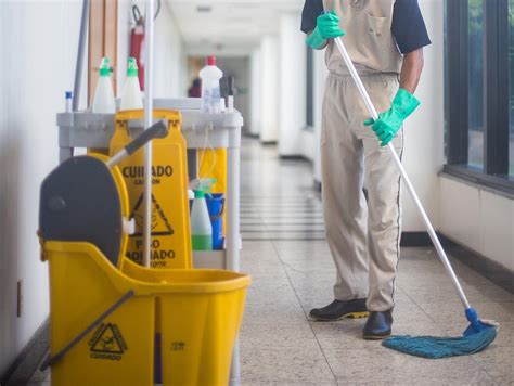 How Fogging And Disinfecting Can Reduce Illness In The Workplace