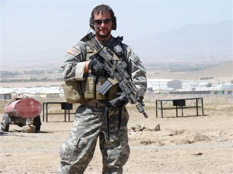 Former U S Army Special Forces Medic Staff Sgt Ronald Shurer Ii To Receive Medal Of Honor For