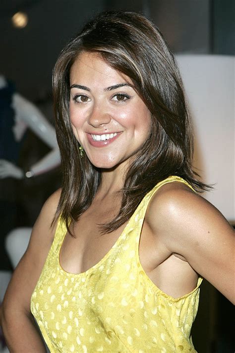 Camille Guaty Photo Gallery High Quality Pics Of Camille Guaty Theplace