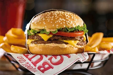 Pizza Burgers How Donatos Landed In Red Robins Nest Pmq Pizza