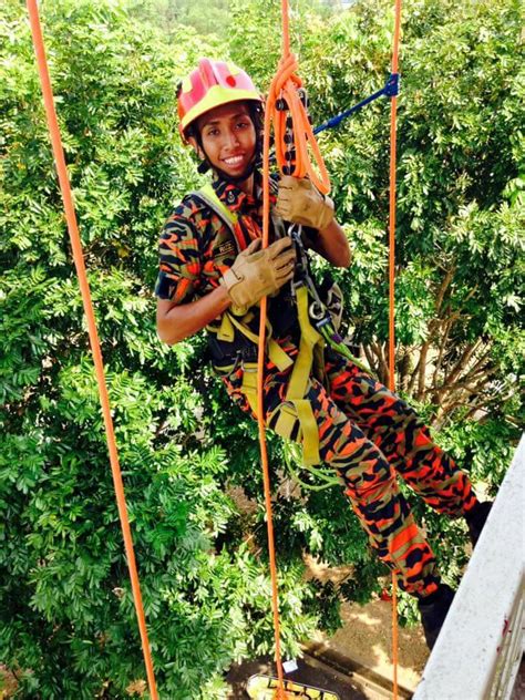 Kampong bukit beruang, brunei | fire station. "Dulu Penakut, Sekarang Saya Dah Jadi Abang Bomba" - MYNEWSHUB