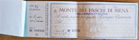 Come funziona l'assegno circolare (e come incassarlo) l'assegno circolare è un titolo di credito che dà diritto, a chi lo incassa, a ottenere la somma di denaro che la banca (o la posta) già detiene in cassa. Archivio Vergari Eletterio - Assegni