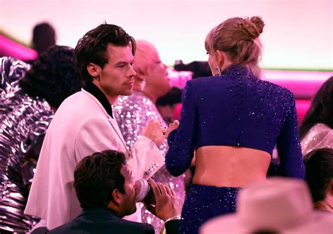 Fans React To Taylor Swifts Support Of Ex Harry