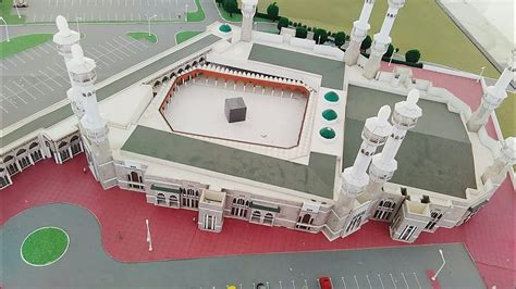 Pembinaan masjid diilhamkan tengku razaleigh itu menelan belanja rm32 juta dan bakal menjadi ikon baharu untuk menarik kedatangan pelancong ke negeri serambi mekah ini. Masjid Baru di Gua Musang,Kelantan, Malaysia - YouTube