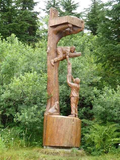 These 19 Tree Carvings Will Amaze You And 16 Might Look Vaguely