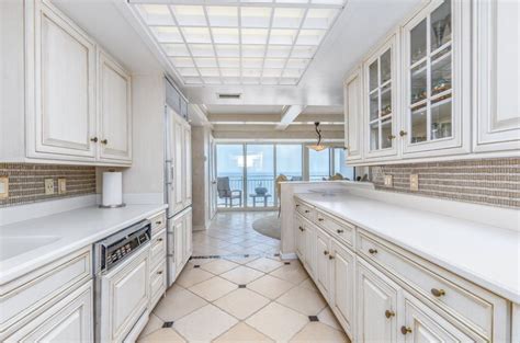 At b&t kitchens and baths, we will turn your vision into stunning designs with beautiful cabinetry. Pin by Kay Patton on High-rise living Virginia Beach | Home, Kitchen cabinets, Home decor