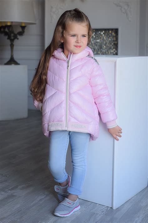 Розовая куртка для девочки Зимняя детская одежда Детская верхняя