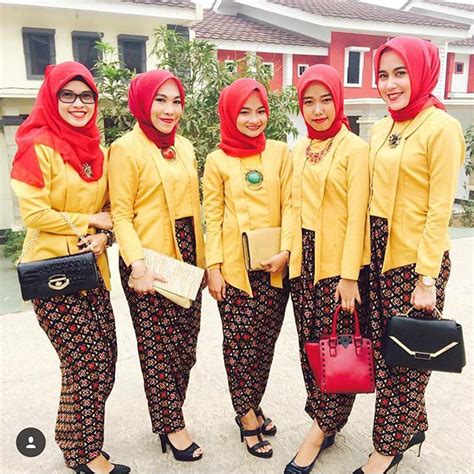 We did not find results for: Model Kebaya Modern Hijab Merah Batik - Inspirasi Kebaya ...