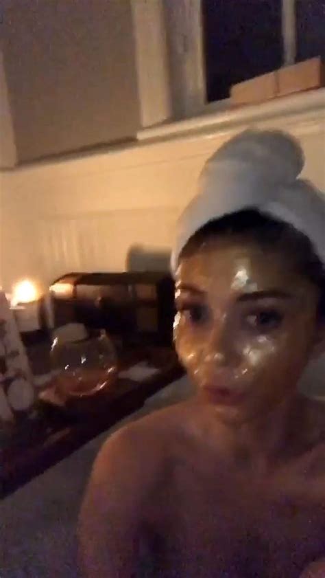 Sarah Hyland Nude Leaked Pics And Sex Tape From Icloud