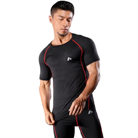 Check out this new mens compression shirt look #fitfam #FitnessGoals #gymthoughts #fitnessmoti ...