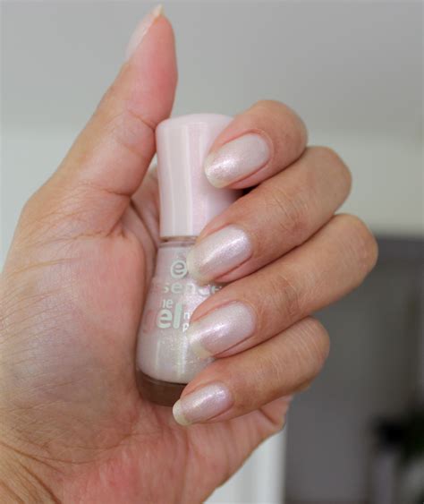 Essence The Gel Nails Review