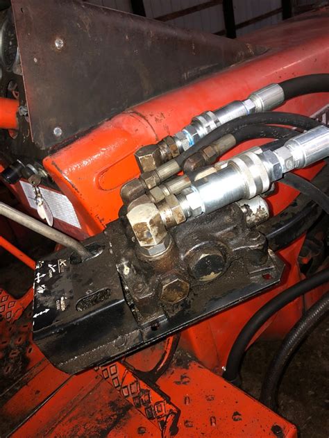 Viewing A Thread Allis Chalmers 200 Loader Plumbing
