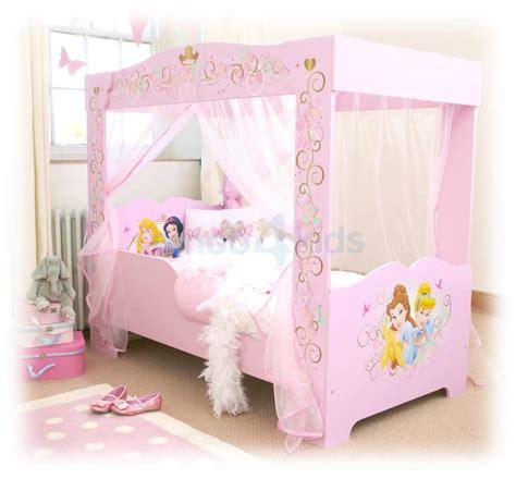 1.50 pièces ou les 22 pour 25euros. Disney Princess hemelbed / Lit à baldaquin Disney Princess ...