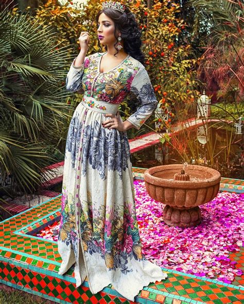 Y New Work For Moroccan Fashion Designer Caftan Maghribyah 2017