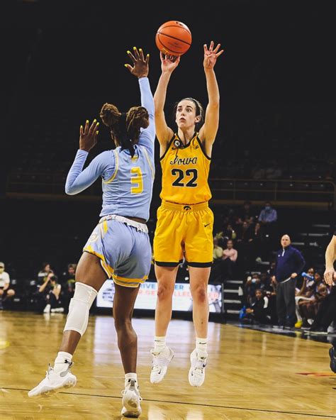 Caitlin Clark Records Second Career Triple Double In Win Over Southern University Hawk Fanatic