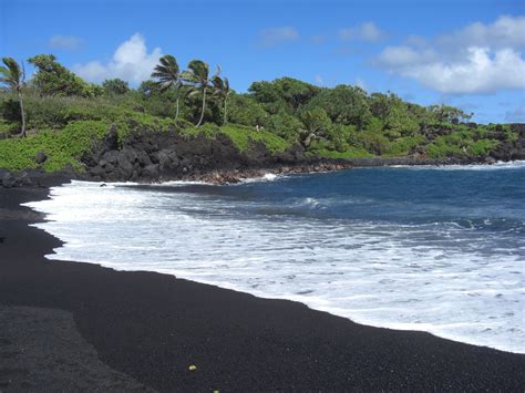 Black Sand Beach Hawaii Hawaii Black Sand Beaches Black Sand Beach