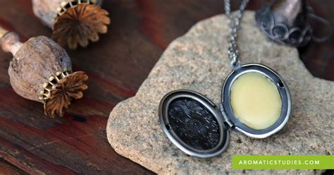 How To Make A Perfumed Locket The School Of Aromatic Studies
