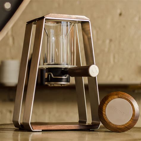 This pour over device is made. 15 Pour Over Coffee Stands That All You Coffee Snobs Need To Be Aware Of | CONTEMPORIST