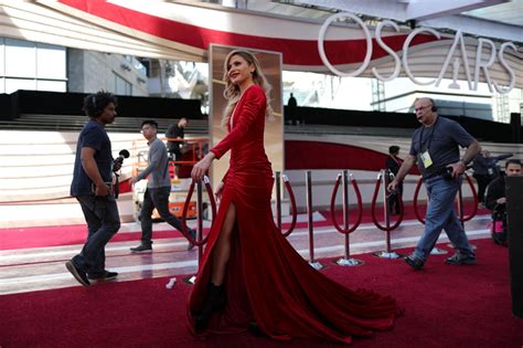 Oscars Night Is Here Hollywood Ready For Glitzy Gala Abs Cbn News
