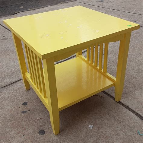 Uhuru Furniture And Collectibles 470704 Yellow End Table 30 Bargain