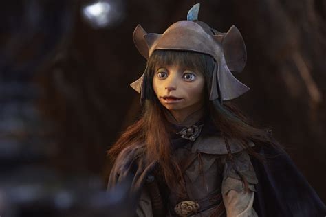 Netflixs The Dark Crystal First Look The Voice Cast Is Something To