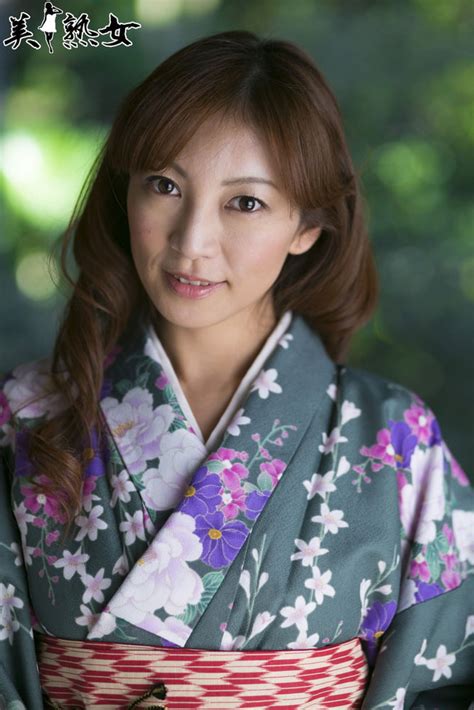 gorgeous japanese milf ryo hitomi strips off her kimono 215 pics xhamster