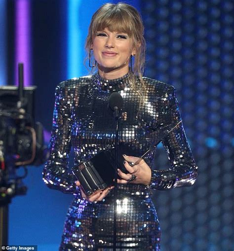 Taylor Swift Set To Receive Artist Of The Decade Award At 2019 Amas