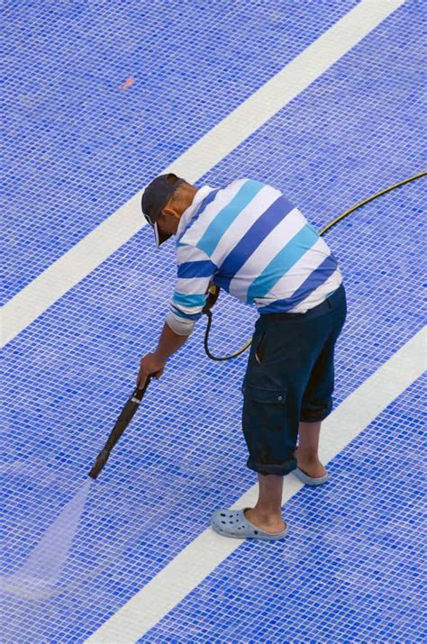Carefully wash the pool tiles until all the residue is gone. How to Clean the Pool Tile with a Pressure Washer?