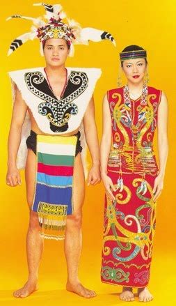 Contoh gambar seni rupa modern. Sarawak - Malaysian Tradisional Clothings