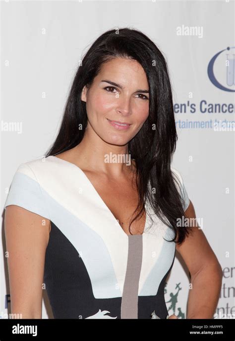 Angie Harmon Arrives At The Unforgettable Evening Presented By Saks