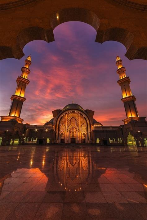 Kuala lumpur, federal territory of kuala lumpur, malaysia. Federal Territory Mosque - Kuala Lumpur - Malaysia | Fotos ...