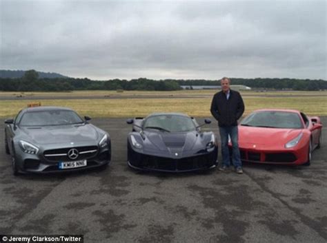 Jeremy Clarkson Completes His Last Ever Lap Of The Top Gear Test Track