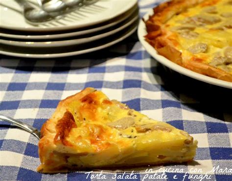 Questo è il bello delle torte salate, sono molto versatili. Torta salata patate e funghi | in cucina con Mara