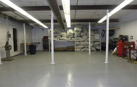 Floor coatings, sealers & prep behr manufactures a spectrum of specialized and highly rated products designed to protect and enhance the look of many floor types. Behr Concrete And Garage Floor Paint ~ http://lanewstalk ...