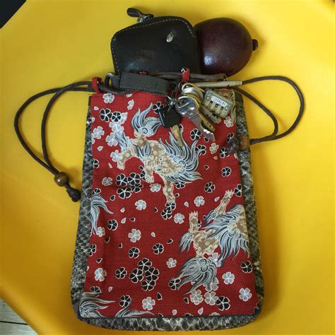 Kinchatku The Traditional Japanese Fabric Purse Or Clutch Bag Has