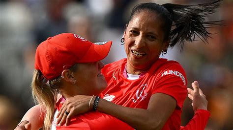 The Hundred Shabnim Ismail Hat Trick Off Final Three Balls Earns Welsh