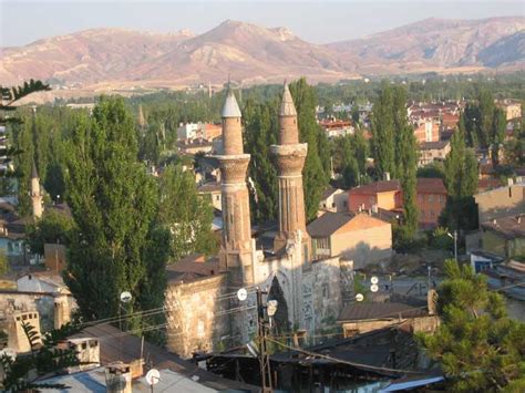 Hatipoğlu camii, bahattin şeyh türbesi, yusuf şeyh türbesi, doğantepe ve. Sivas- Divrigi Great Mosque and Hospital (UNESCO Site ...