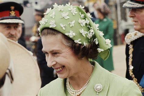9 Of Queen Elizabeths Most Fabulous Hats