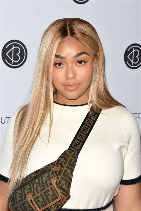 Jordyn Woods Signs Nda With Kardashians Will She Still Spill The Tea