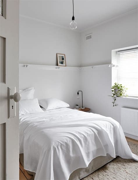 15 Cool Ways To Make A Small Bedroom Look Bigger Hunker