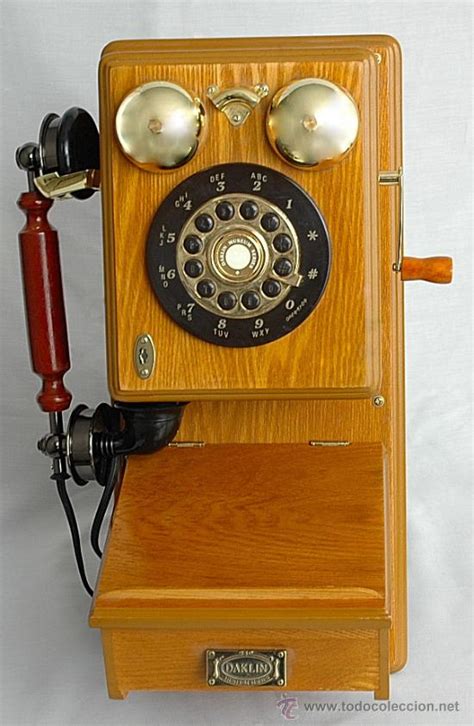 Teléfono Imitación Antiguo De Pared En Madera Vendido En Venta