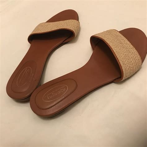 Talbots Tan Brown Leather Sandals Get The Must Have Sandals Of This