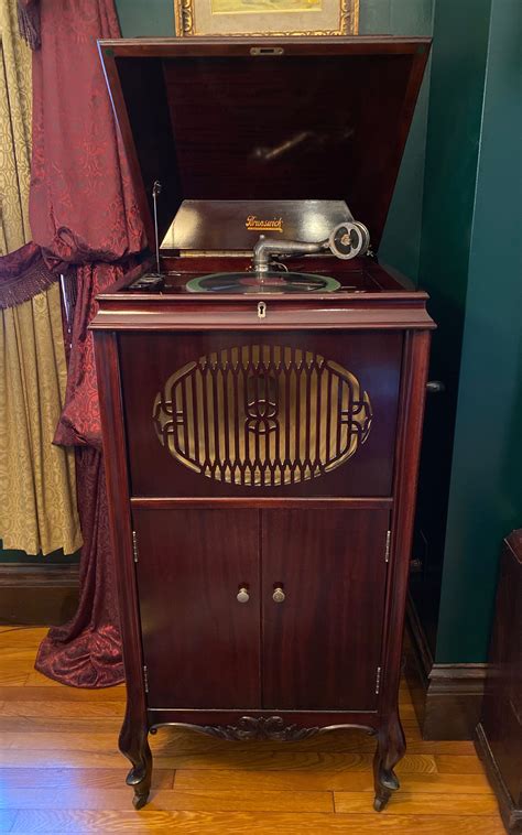 Brunswick Ultona 1919 Phonograph Cabinet Style 175 For Sale