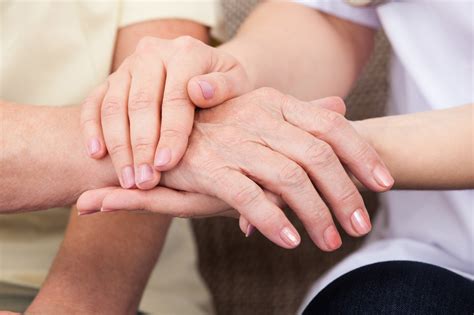 5 Essential Caregiver Interview Questions To Ask Lateet