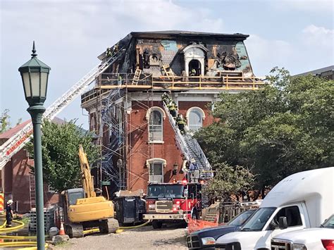 UPDATED: Firefighters battle blaze at historic UVM building - VTDigger