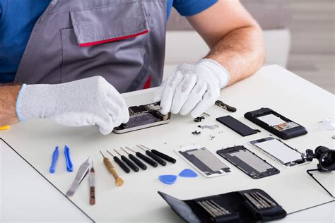 Top 6 Best Places for iPhone Screen Repair - GadgetGone